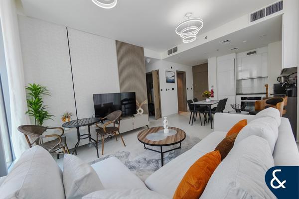 Gated Lagoon | Corner | Gym in Building